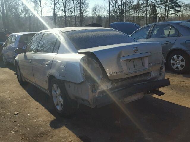 1N4AL11D32C282421 - 2002 NISSAN ALTIMA BAS SILVER photo 3