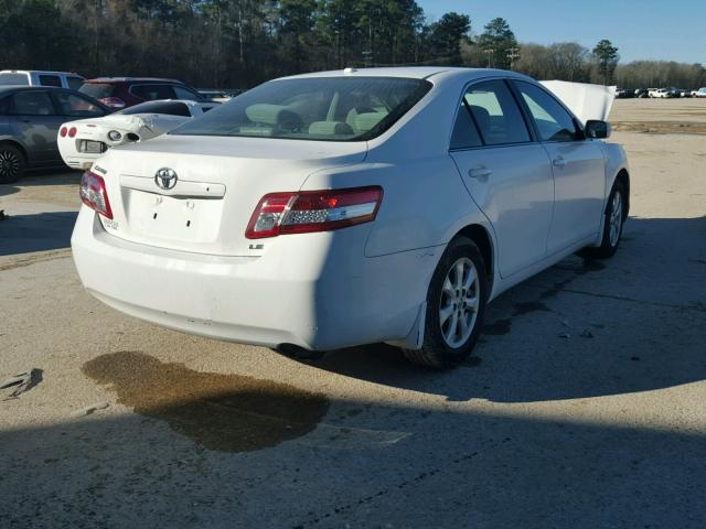 4T1BF3EKXBU629498 - 2011 TOYOTA CAMRY BASE WHITE photo 4