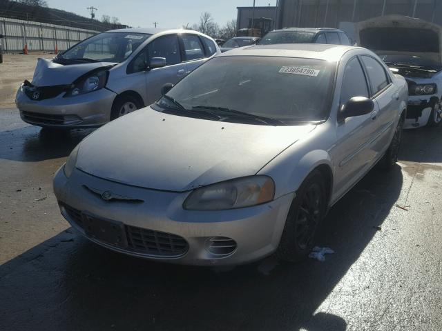 1C3AL46U21N725038 - 2001 CHRYSLER SEBRING LX SILVER photo 2