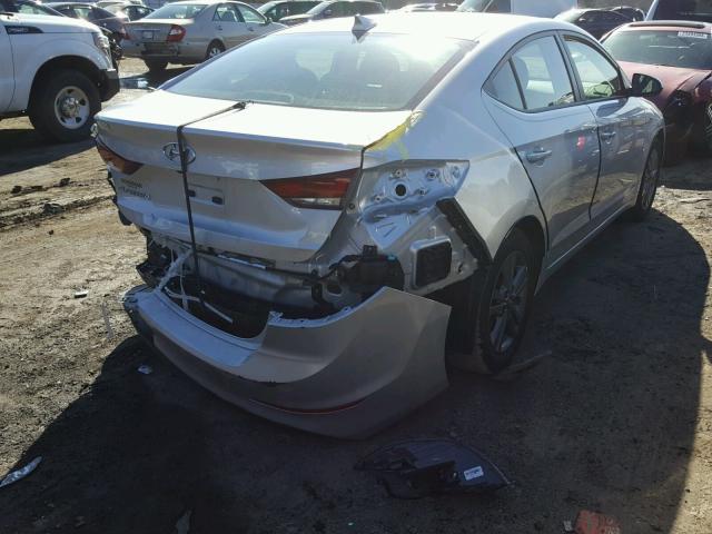 5NPD84LF5JH234639 - 2018 HYUNDAI ELANTRA SE SILVER photo 4