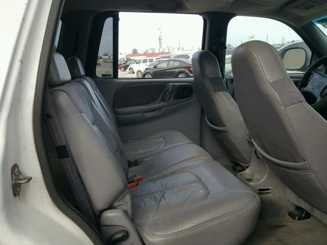 1B4HS28Z1XF514763 - 1999 DODGE DURANGO WHITE photo 6