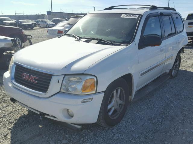 1GKDT13S722230674 - 2002 GMC ENVOY WHITE photo 2