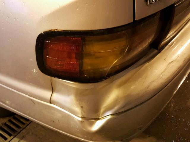 JT2SK12E6P0187345 - 1993 TOYOTA CAMRY LE TAN photo 9