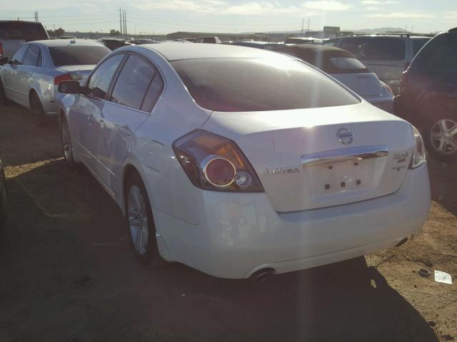 1N4BL2AP5BN420744 - 2011 NISSAN ALTIMA SR WHITE photo 3