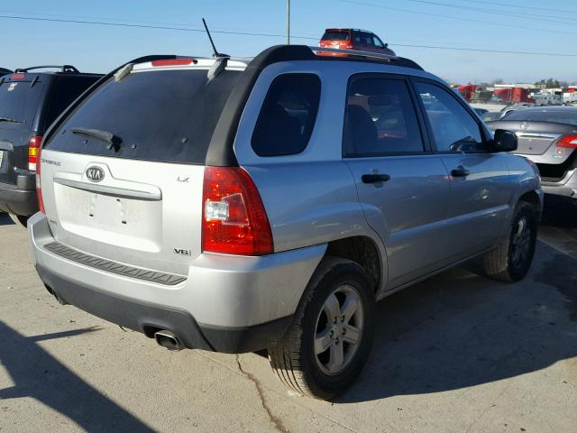 KNDJE723697600418 - 2009 KIA SPORTAGE L SILVER photo 4