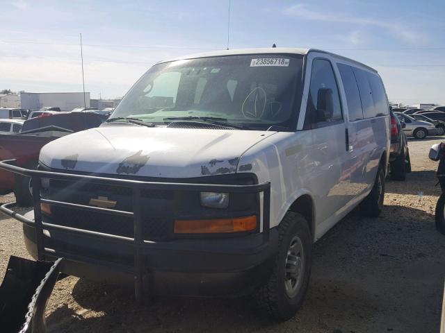 1GNZGXFA4C1119364 - 2012 CHEVROLET EXPRESS G3 WHITE photo 2