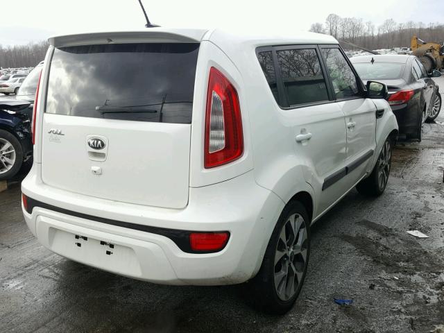 KNDJT2A67D7771417 - 2013 KIA SOUL + WHITE photo 4