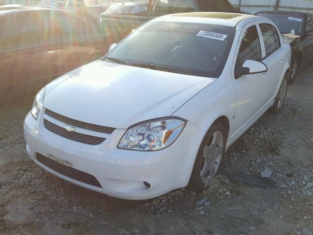 1G1AM58B587253581 - 2008 CHEVROLET COBALT SPO WHITE photo 2