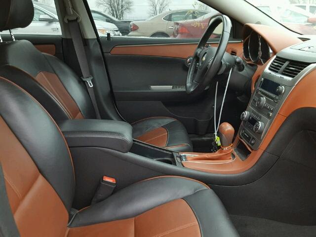 1G1ZE5E79AF154029 - 2010 CHEVROLET MALIBU LTZ 白色 照片 5