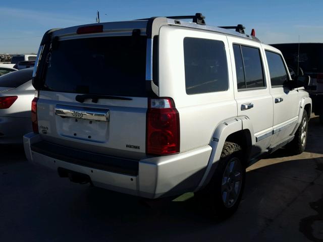 1J8HG68208C209961 - 2008 JEEP COMMANDER SILVER photo 4