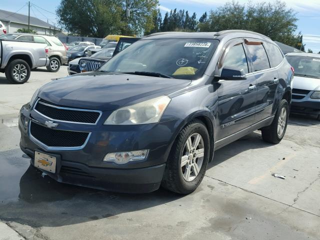 1GNEV23D39S103925 - 2009 CHEVROLET TRAVERSE L BLUE photo 2