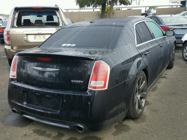 2C3CCAFJ0CH801557 - 2012 CHRYSLER 300 SRT-8 BLACK photo 4