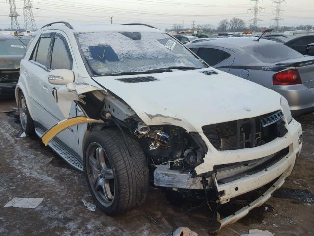 4JGBB77E88A305051 - 2008 MERCEDES-BENZ ML 63 AMG WHITE photo 1