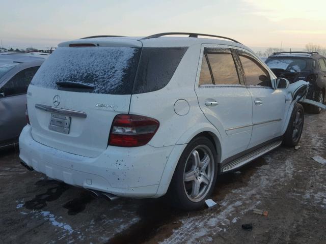 4JGBB77E88A305051 - 2008 MERCEDES-BENZ ML 63 AMG WHITE photo 4