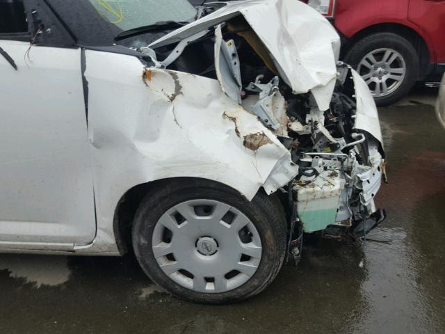 JTLZE4FE9FJ082434 - 2015 TOYOTA SCION XB თეთრი ფოტო 9