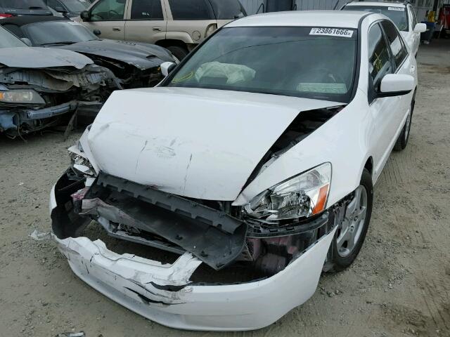 JHMCN36465C004276 - 2005 HONDA ACCORD HYB WHITE photo 2