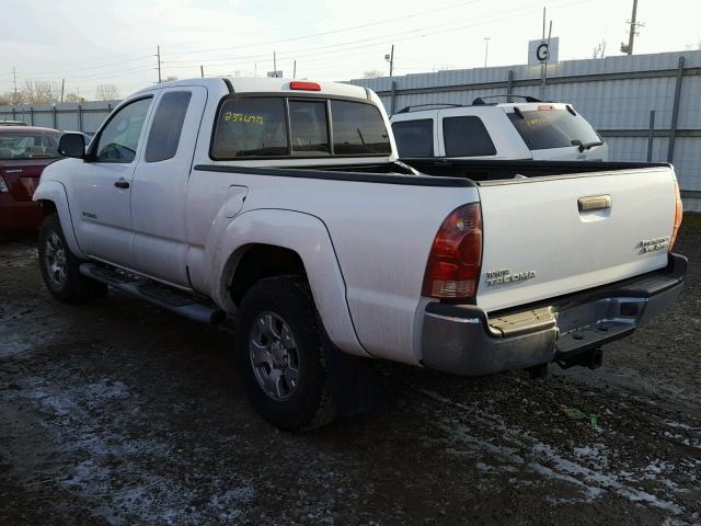 5TETU62N48Z490628 - 2008 TOYOTA TACOMA PRE WHITE photo 3