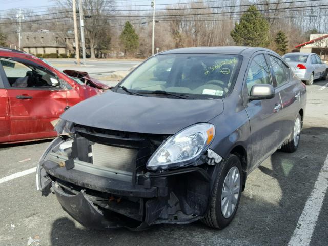 3N1CN7AP6EK453707 - 2014 NISSAN VERSA S GRAY photo 2