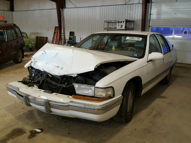 1G4BT52PXSR422973 - 1995 BUICK ROADMASTER WHITE photo 2