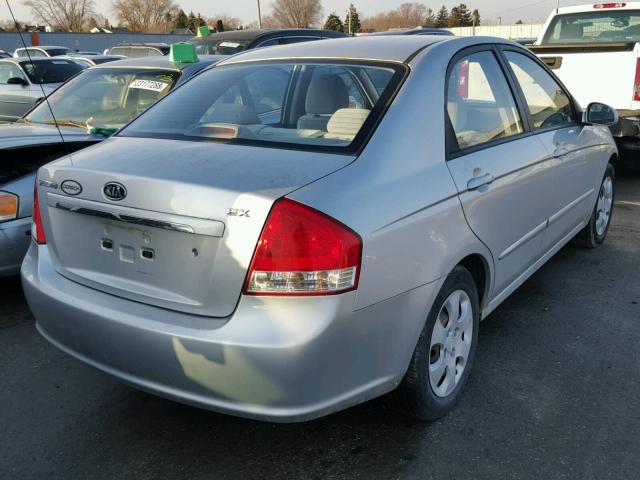 KNAFE221995662217 - 2009 KIA SPECTRA EX SILVER photo 4