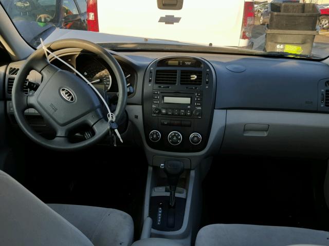 KNAFE221995662217 - 2009 KIA SPECTRA EX SILVER photo 9