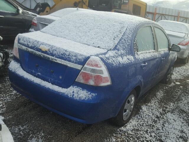 KL1TD56698B106609 - 2008 CHEVROLET AVEO BASE BLUE photo 4