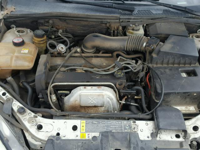 1FAFP3436YW348301 - 2000 FORD FOCUS SE SILVER photo 7