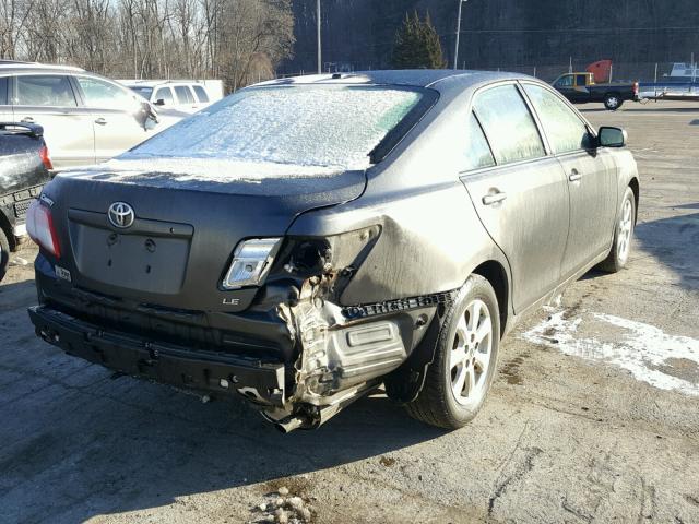 4T1BF3EK0BU625573 - 2011 TOYOTA CAMRY BASE GRAY photo 4