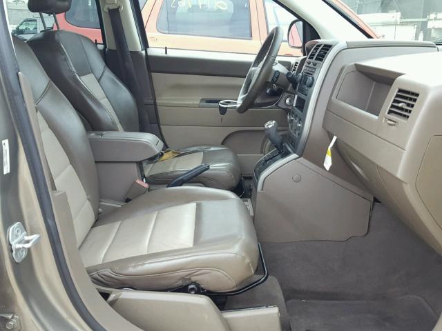 1J8FT57W77D145914 - 2007 JEEP COMPASS LI TAN photo 5