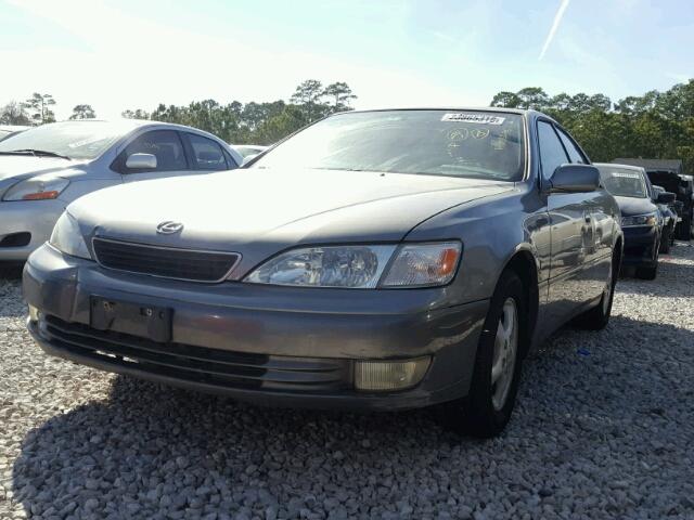 JT8BF28G1W5036276 - 1998 LEXUS ES 300 BEIGE photo 2