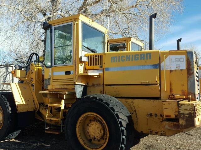 L90V61317 - 2000 MICH LOADER YELLOW photo 6