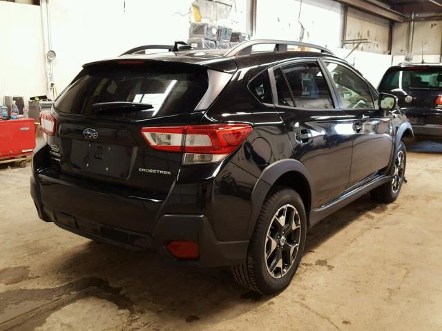 JF2GTABC6JH233517 - 2018 SUBARU CROSSTREK BLACK photo 4