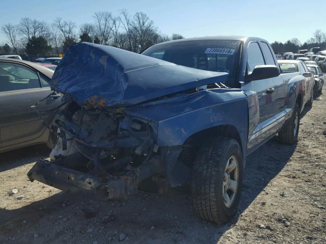 1D7HW22KX5S133569 - 2005 DODGE DAKOTA ST BLUE photo 2