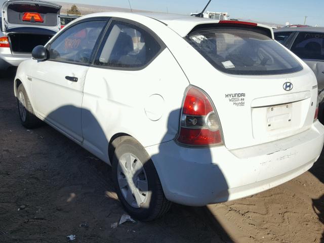 KMHCM36C67U019963 - 2007 HYUNDAI ACCENT GS WHITE photo 3