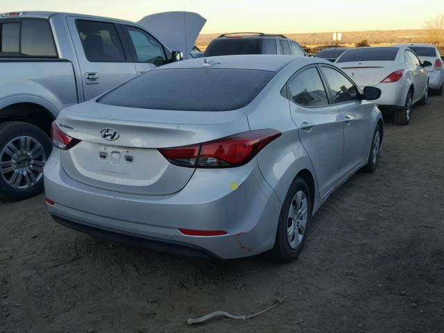 5NPDH4AE6GH703336 - 2016 HYUNDAI ELANTRA SE SILVER photo 4