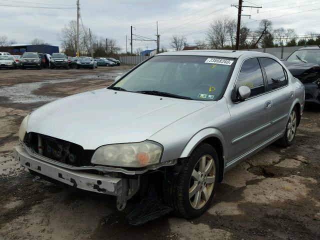 JN1DA31A93T414567 - 2003 NISSAN MAXIMA GLE SILVER photo 2