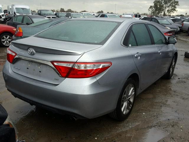 4T1BF1FK4GU539371 - 2016 TOYOTA CAMRY LE SILVER photo 4