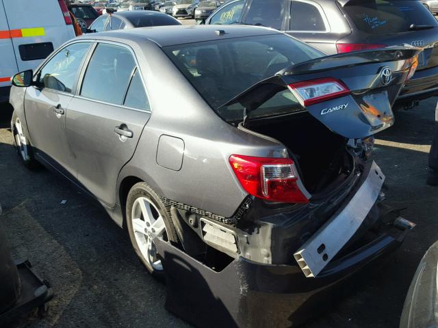 4T1BF1FK3CU612742 - 2012 TOYOTA CAMRY BASE GRAY photo 3