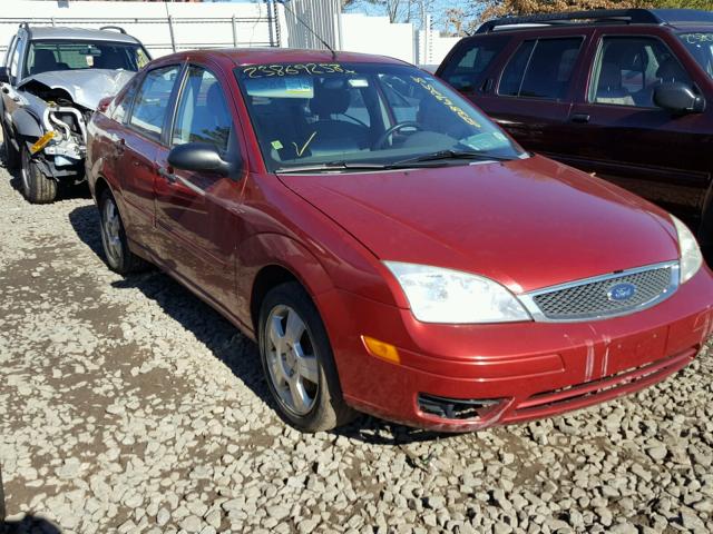 1FAFP34N45W133061 - 2005 FORD FOCUS ZX4 RED photo 1