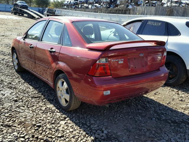 1FAFP34N45W133061 - 2005 FORD FOCUS ZX4 RED photo 3