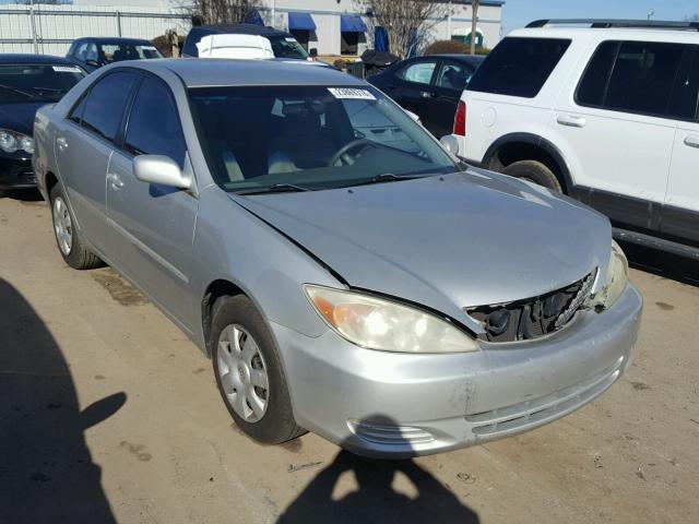 4T1BE32K52U071020 - 2002 TOYOTA CAMRY LE SILVER photo 1