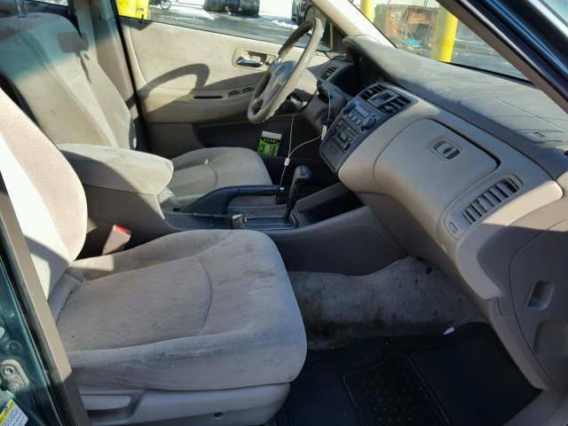 1HGCG16492A069566 - 2002 HONDA ACCORD LX GREEN photo 5