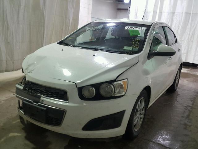 1G1JC5SH2C4105575 - 2012 CHEVROLET SONIC LT WHITE photo 2