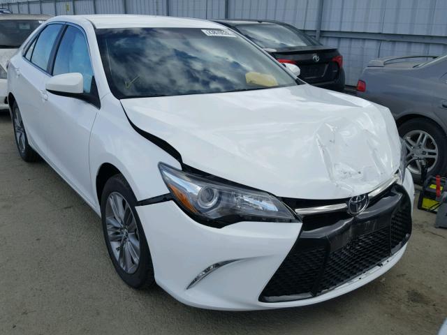 4T1BF1FK2GU193224 - 2016 TOYOTA CAMRY LE WHITE photo 1