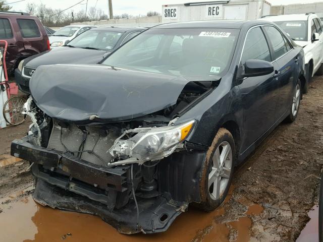 4T1BF1FK8DU282744 - 2013 TOYOTA CAMRY L BLACK photo 2