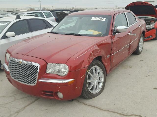 2C3KK63H57H870988 - 2007 CHRYSLER 300C RED photo 2