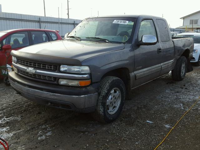 1GCEK19T9XE195872 - 1999 CHEVROLET SILVERADO GRAY photo 2