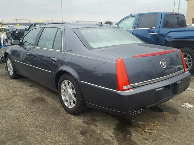 1G6KA5EY4AU129325 - 2010 CADILLAC DTS GRAY photo 3