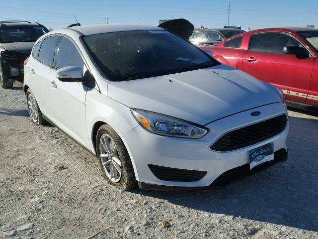 1FADP3K28FL254940 - 2015 FORD FOCUS SE WHITE photo 1