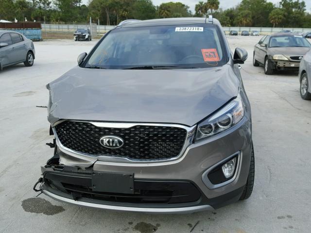 5XYPH4A14GG071969 - 2016 KIA SORENTO EX SILVER photo 9